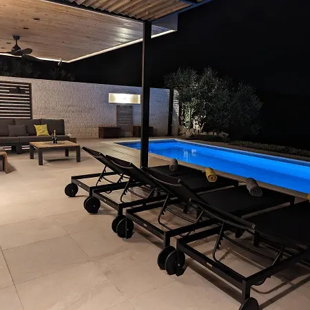 Villa View *