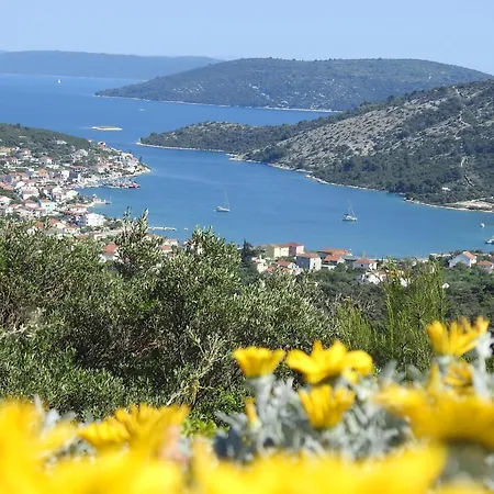 View Вилла *