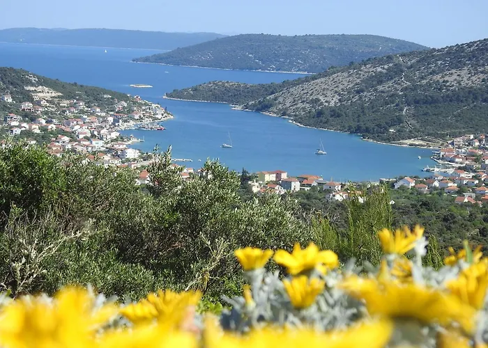 View Вилла *