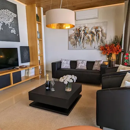 Villa View *