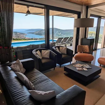 Villa View *
