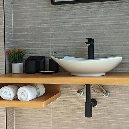 View * Винишче